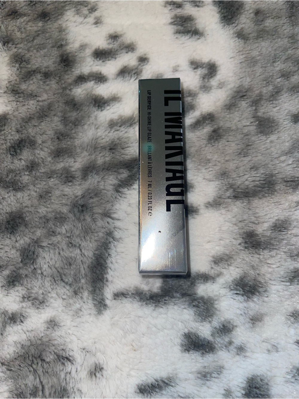 IL Makiage lip service gloss